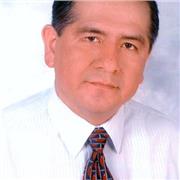 Profesor de Ciencias, especializado en el pensamiento critico y aula invertida